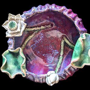 Vintage Chinese Majolica Pottery Lotus Bowl